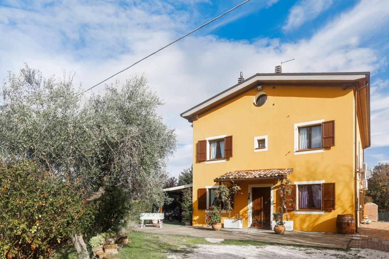 Locanda Della Lavanda Сан-Клементе Экстерьер фото